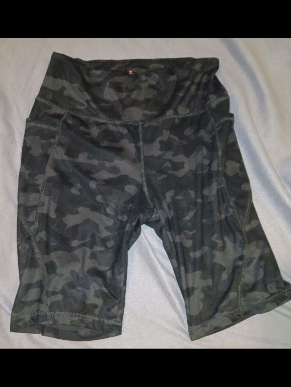 GUC Danskin Camo Bike Shorts M